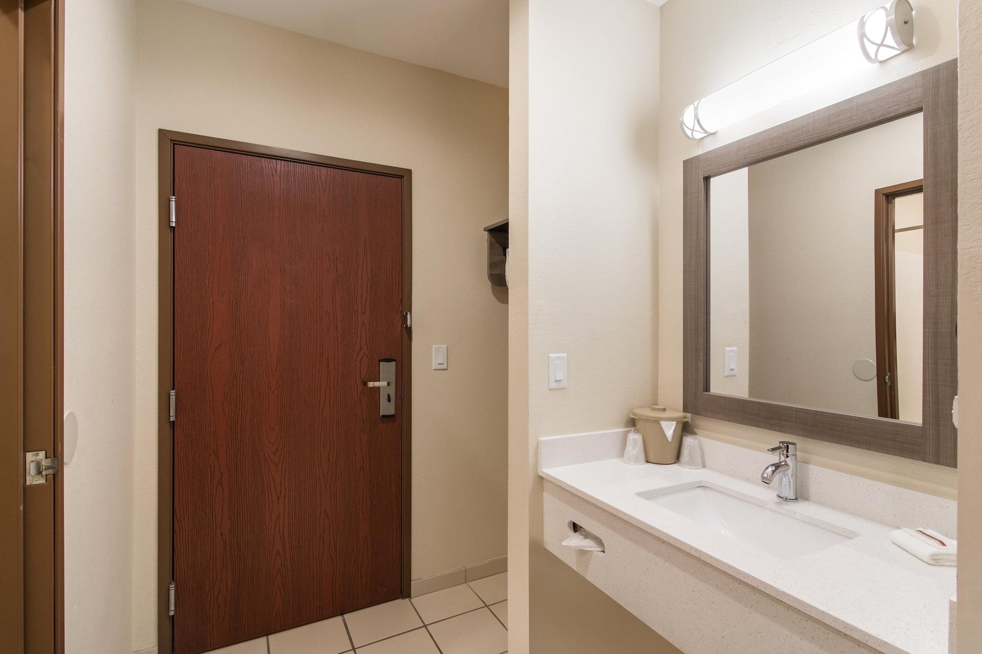 Red Roof Inn Panama City Exterior photo